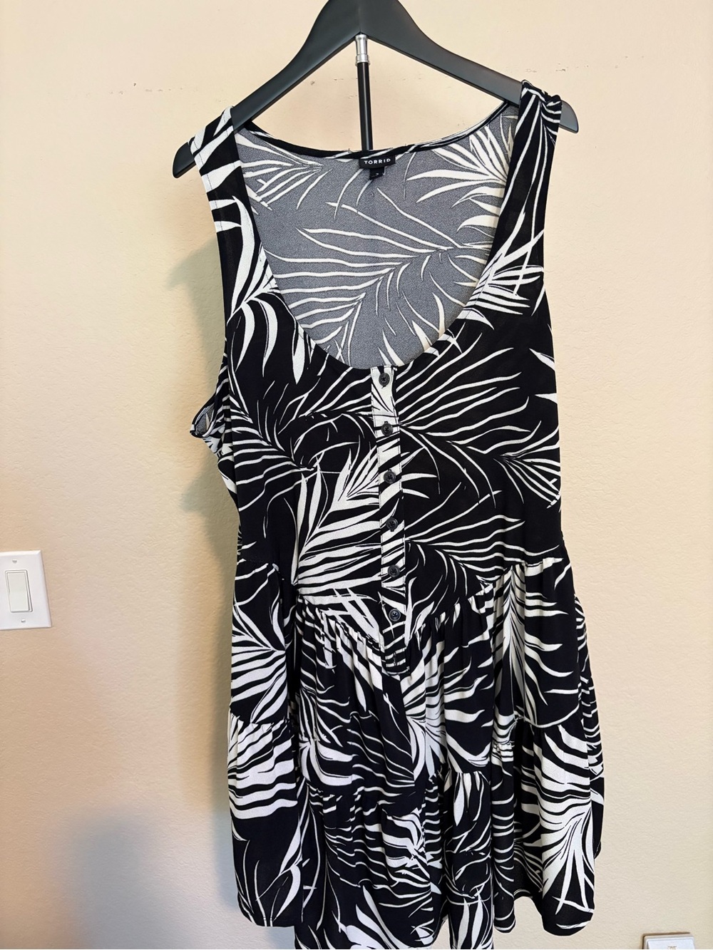 torrid Black & White Tropical Leaf Button-Front Swim Coverup